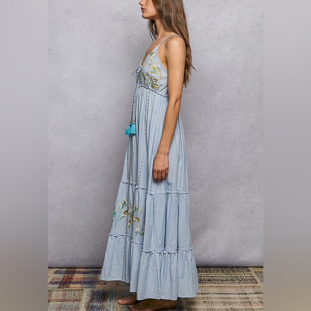 Light Denim Blues Maxi Dress - Picture 4 of 7
